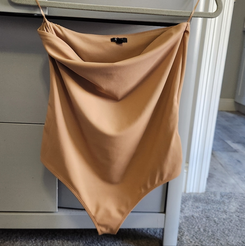 Express Beige Body Contour strapless bodysuit